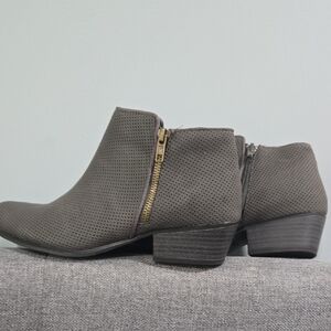 Esprit Gray Ankle Boots with Side Zipper and Low Heel. New Without Box